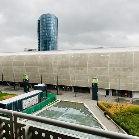 Tehelné Pole, Bajkalska 2e Bratislava